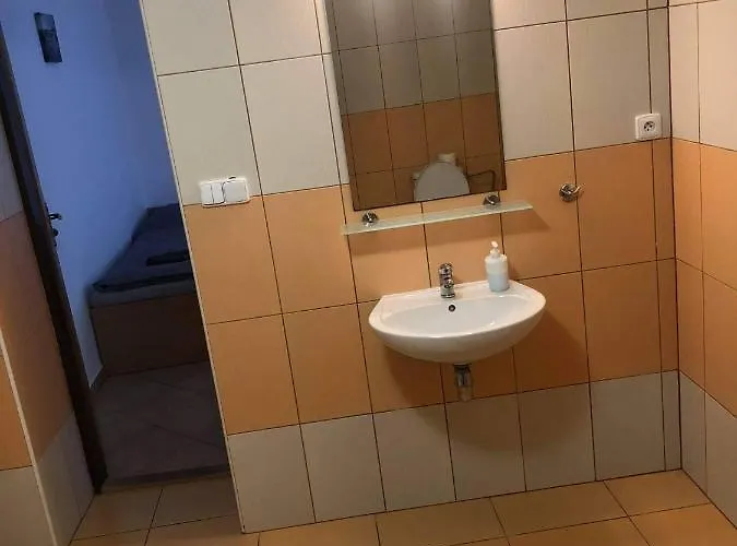 Adamcik Konukevi