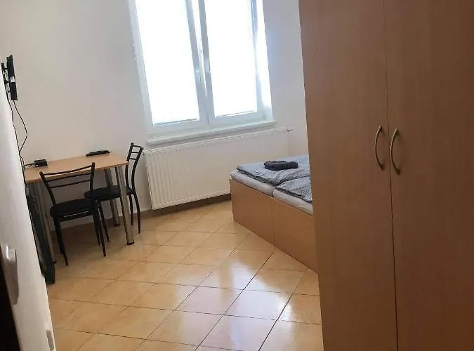 Adamcik Konukevi Popice